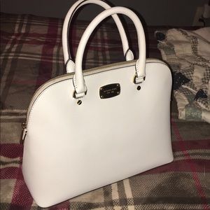 MK PURSE 💗 used very lightly.  Like new